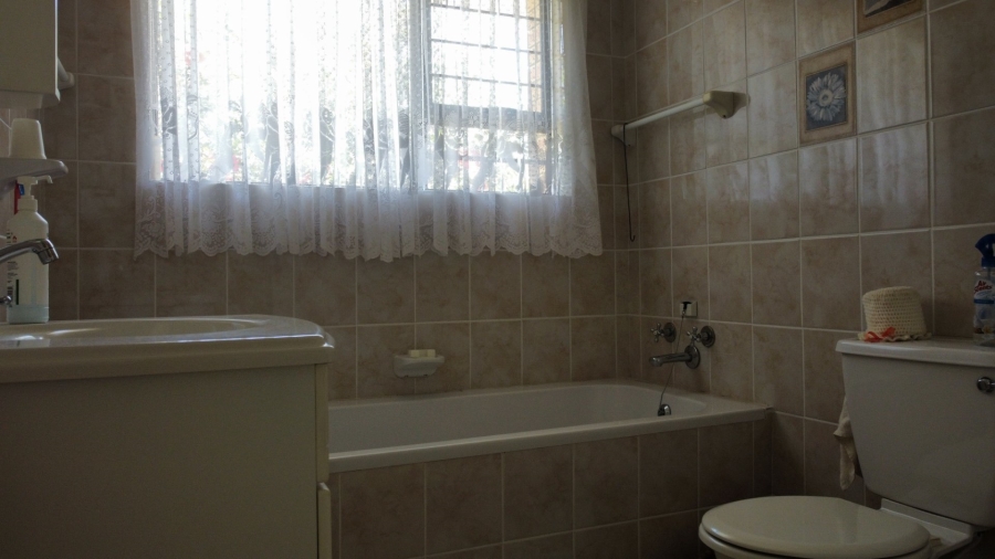 4 Bedroom Property for Sale in Hersham Western Cape